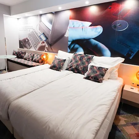 Otel Science Premium Segedin