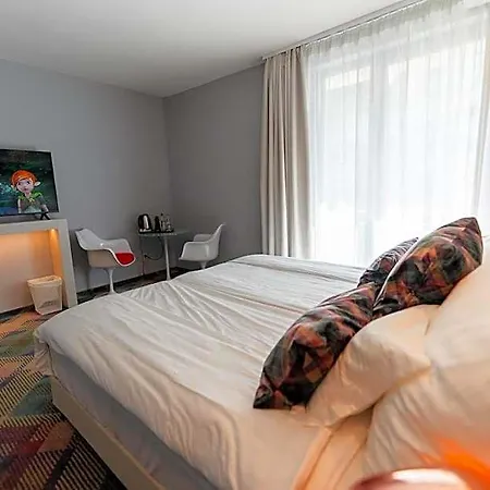 Science Premium Hotel 4*