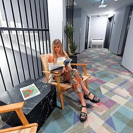 Science Premium Hotel 4*