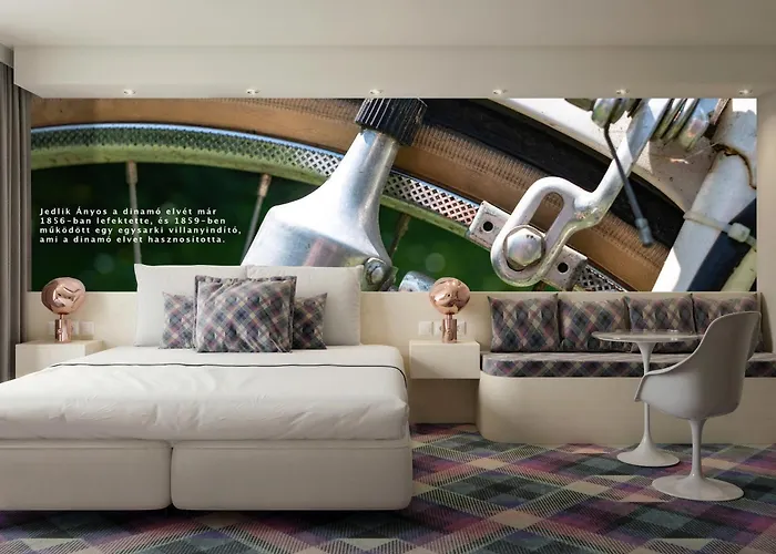 Science Premium Hotell 4*