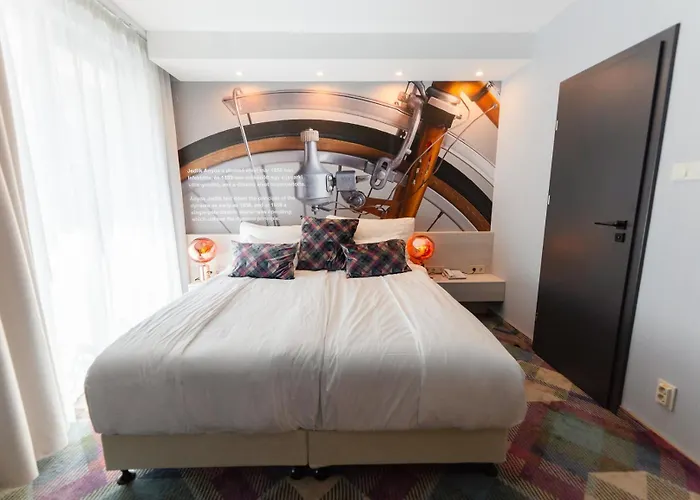 Hotell Science Premium 4*